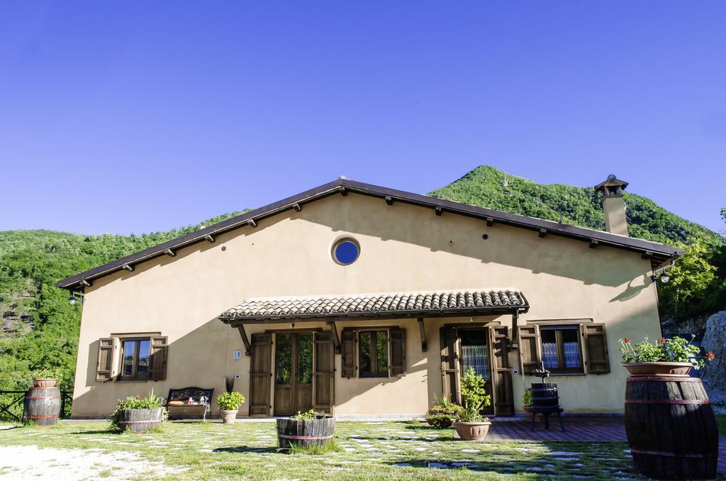 Agriturismo Pompagnano Экстерьер фото